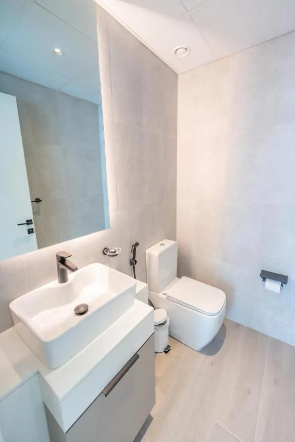 شقة Midtown Haven Cozy One Bed In دبي 0*,